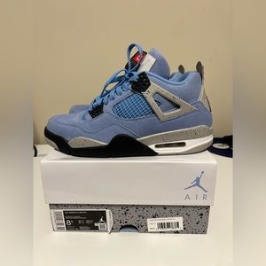 Jordan 4 Retro University Blue, size US M8.5